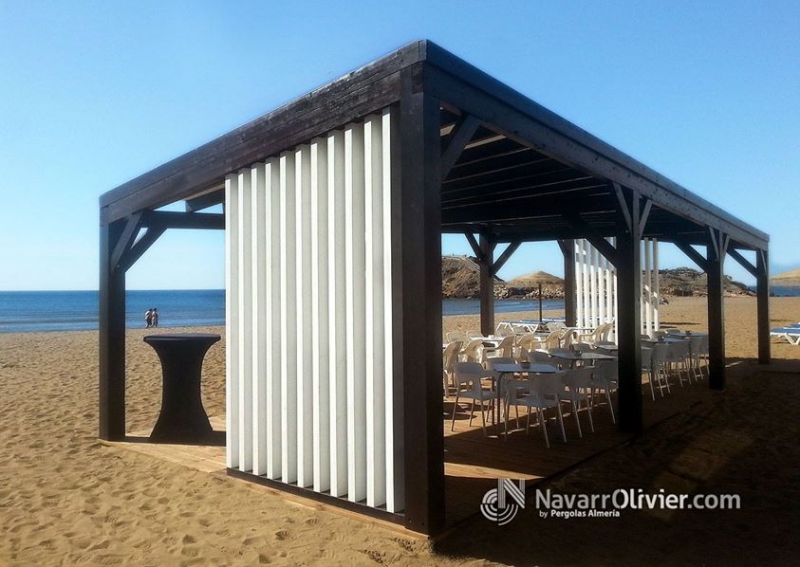 Pergola desmontable para chiringuito en Mazarrón, Murcia