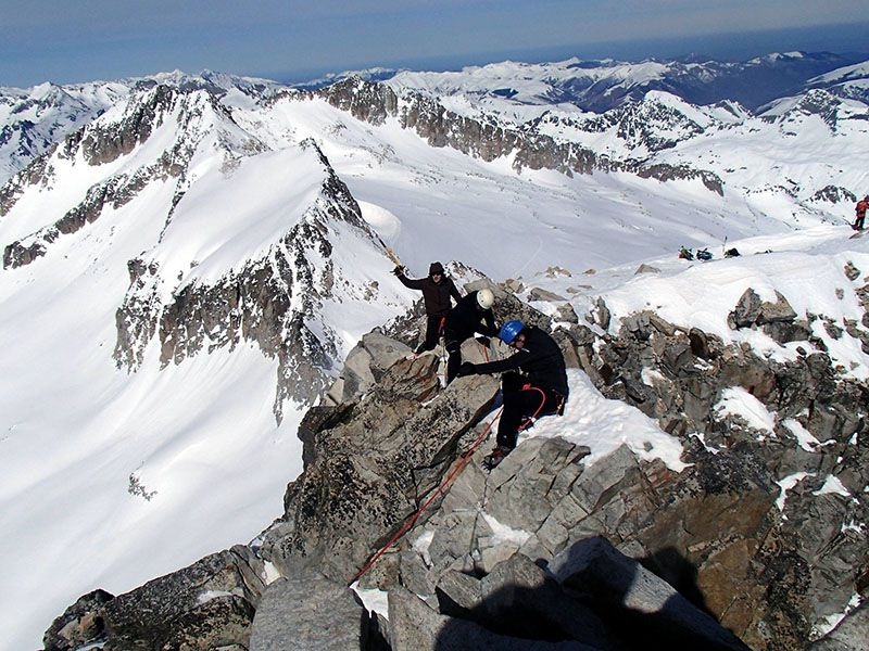 Guias Roca y Agua - Paso de Mahoma Pico Aneto