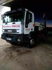 Camion contenedor