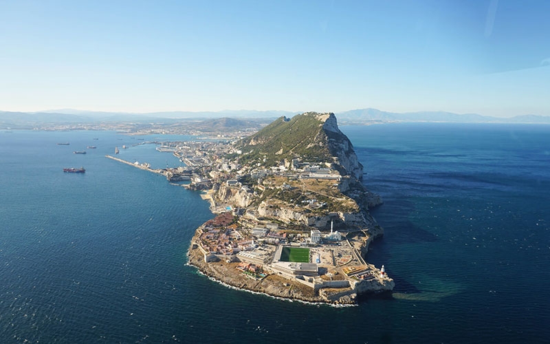 Sociedades offshore en Gibraltar. Abrir una empresa offshore en Gibraltar con cuenta bancaria.