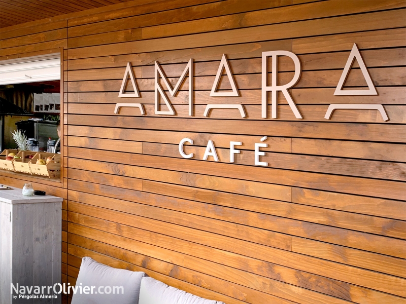 Construcción modular de madera para cafe Amara en Marbella