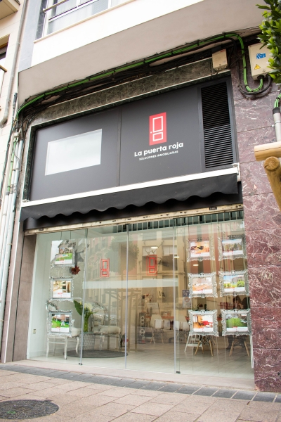 Inmobiliaria La Puerta Roja