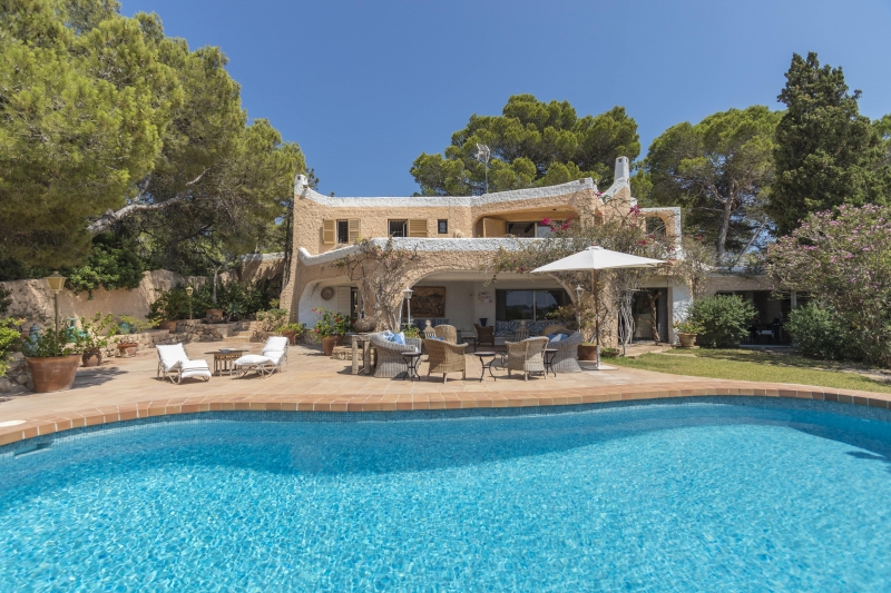Casa en Cala Bassa, San José, Ibiza - Engel & Völkers Ibiza - Inmobiliaria en Ibiza