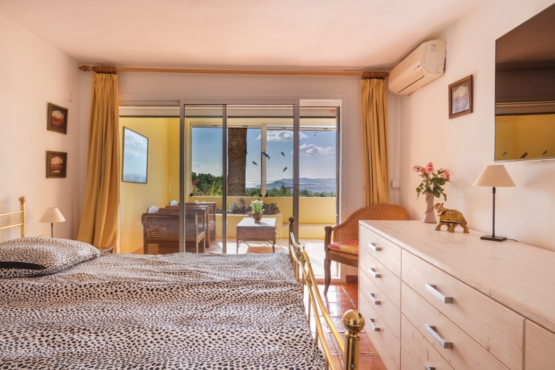 Dormitorio - Casa en Can Furnet, Jesús, Ibiza - Engel & Völkers Ibiza - Inmobiliaria en Ibiza