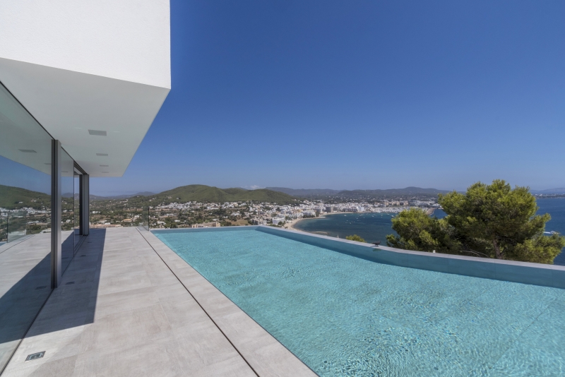 Vistas al mar- Villa en Siesta, Santa Eulalia, Ibiza - Engel & Völkers Ibiza - Inmobiliaria en Ibiza