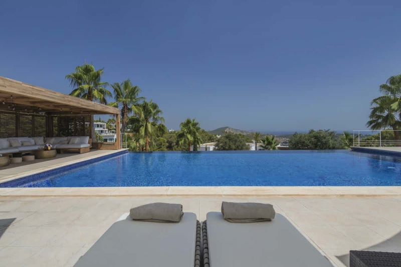 Piscina - Villa en Es Cubells, San José, Ibiza - Engel & Völkers Ibiza - Inmobiliaria en Ibiza 