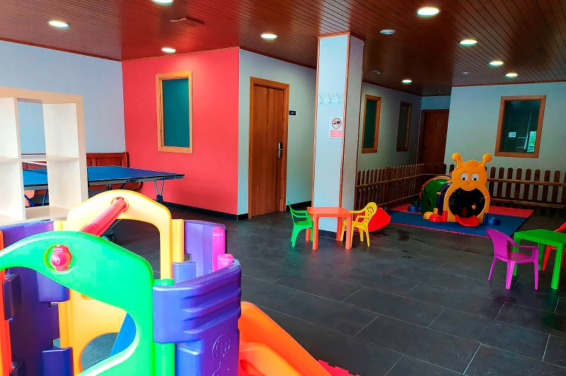 Apartamentos-Els Arenys de Boi-Instalaciones-Sala de juegos