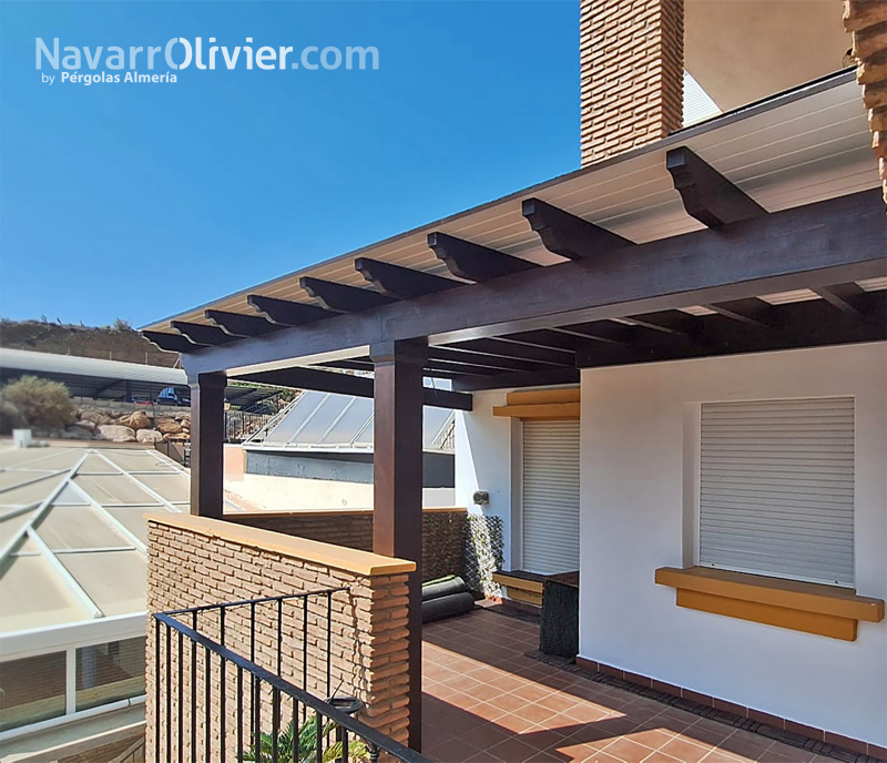 Pergola de madera para balcon