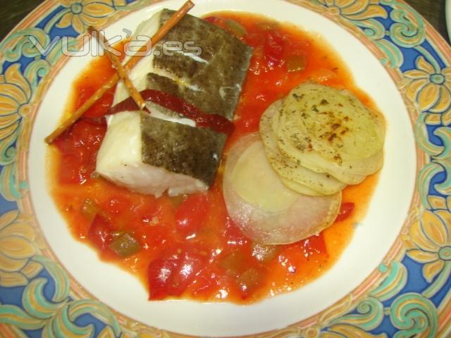 bacalao a la vizcaina co tomate confitado de la casa