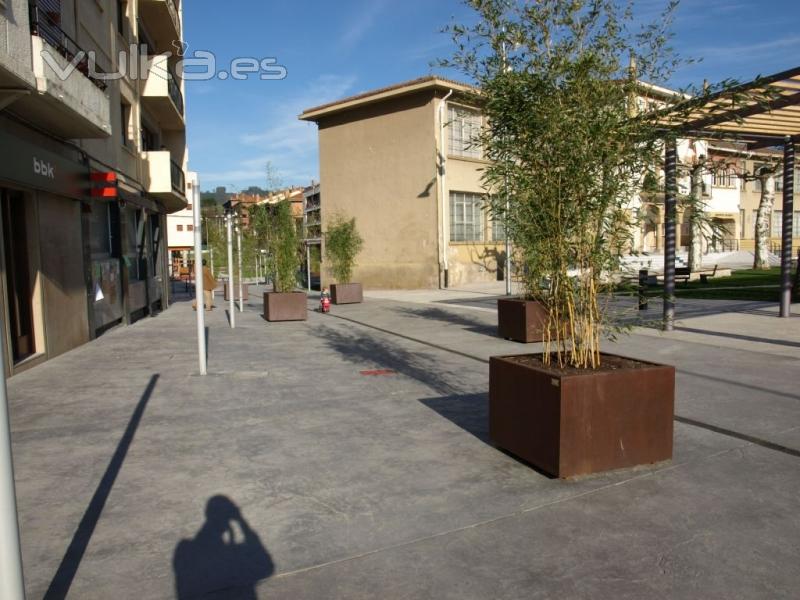 JARDINERA ACERO CORTEN 1000X1000X1000 sita en Lezama