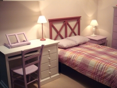 Ambiente dormitorio lucia color rosa cipango disponible en varias medidas y colores