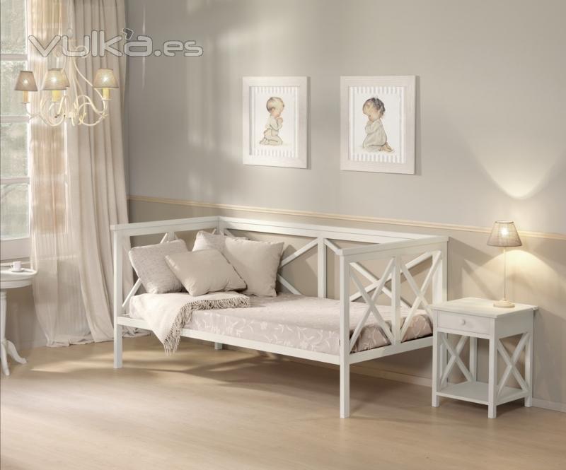 Ambiente Sofá Cama Lucía Colos Blanco Puro. Disponible en varias medidas y colores.