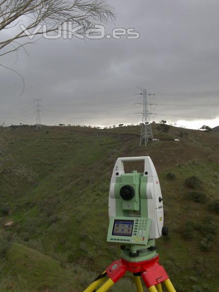 EN EL MISMO MONTE CON AGUA TAMBIEN