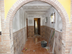 Apertura de pared para pasillo, paredes y cielorraso pladur, soleria, colocacion de puertas y decoracion