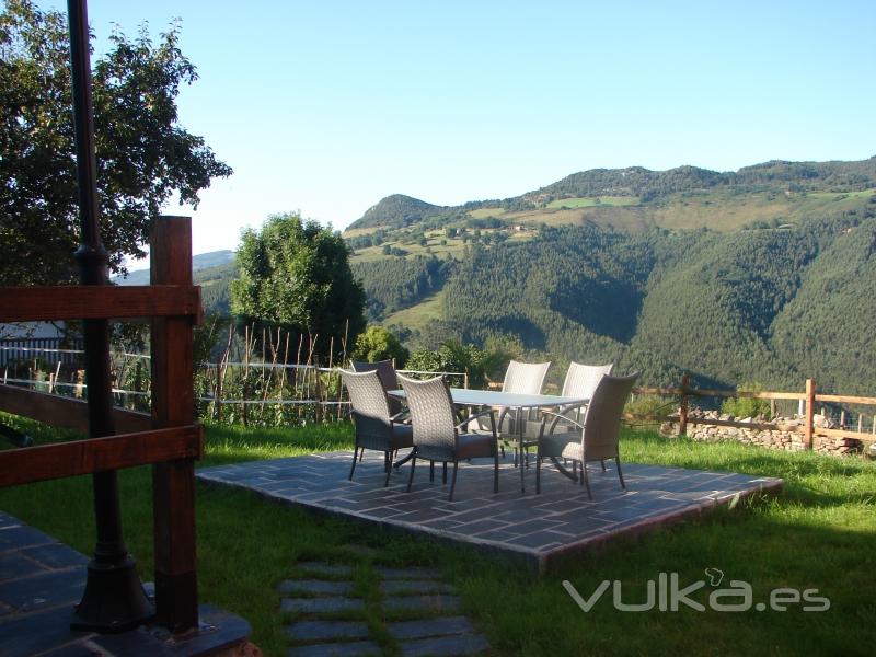 gran terraza y jardin amueblado, vistas al monte y al mar ...