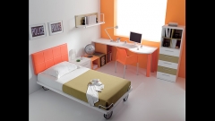 Dormitorio juvenil con cama con ruedas