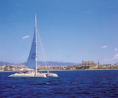 Excursiones en catamaran en mallorca: wwwclick-mallorcacom