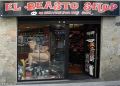 Foto 42 cultura en A Coruña - El Beasto Shop