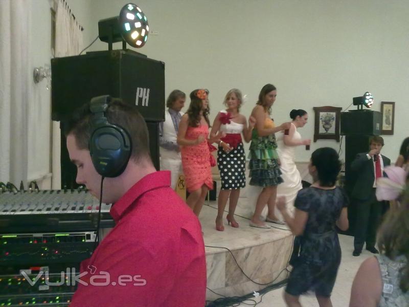 equipo de sonido para bodas de  PH SOUNDS