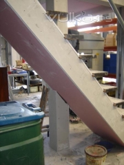 Detalle proteccion escalera mediante placas de fibrosilicato