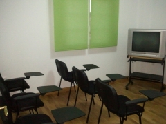 Sala de aula verde (tambien se alquila para reuniones o aulas)